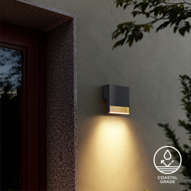 Li.2 Outdoor Wall Light